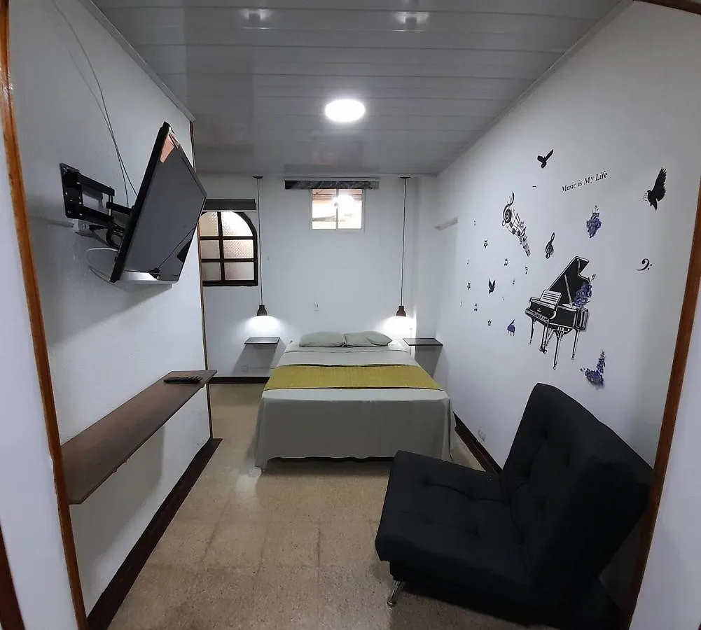 Gran Apartaestudio En Boston - Medellin Hotel